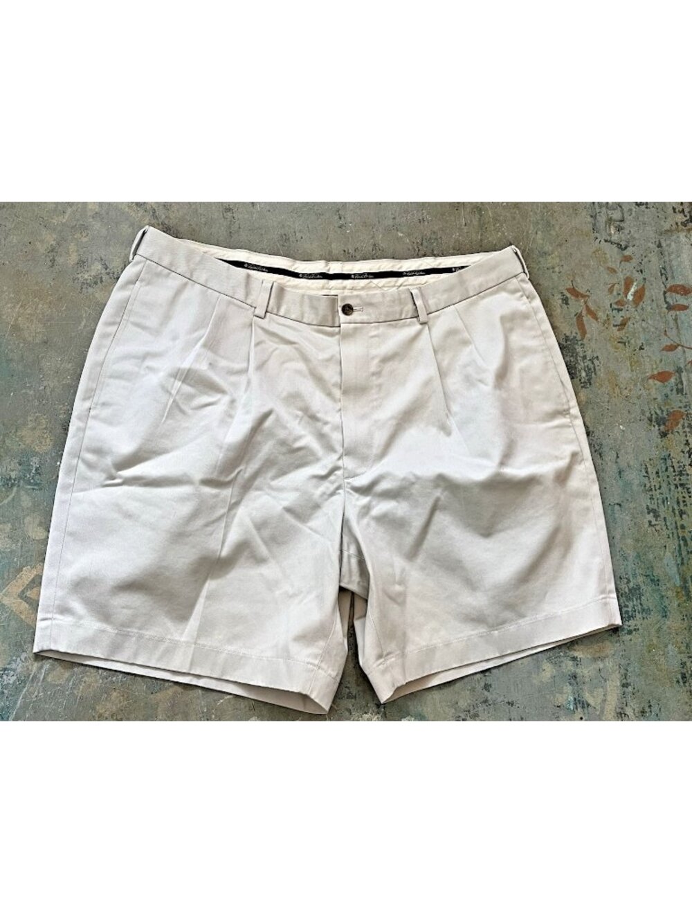 Brooks Brothers Khaki Bermuda Shorts Casual Old Money Preppy 100% Cotton Size 42